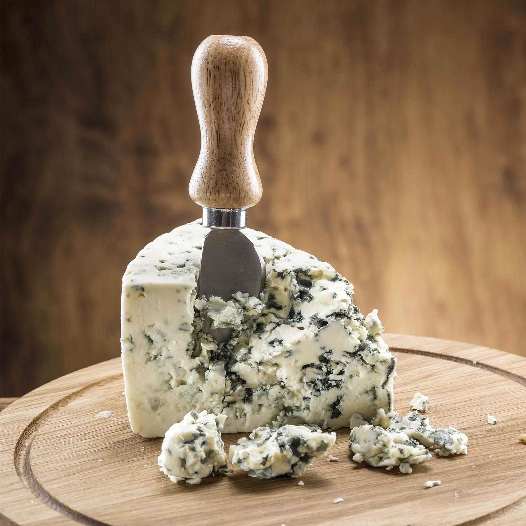 Buy Danish blue cheese (per Kg) Online Shop Fresh Food on Carrefour