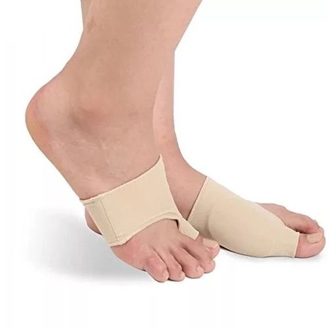 Buy SKUDGEAR Pack of 2, Toe Separator Bunion Corrector Sleeves (Pair) in UAE