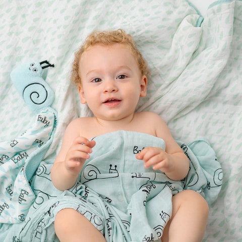 Baby snuggle hot sale comforter