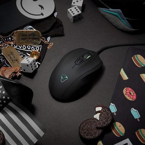 Mionix castor store