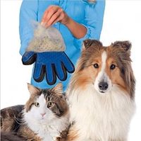 Doreen Silicone Pet Brush Glove Deshedding Gentle efficient Pet cleaning Supplie Accessories（The right hand）