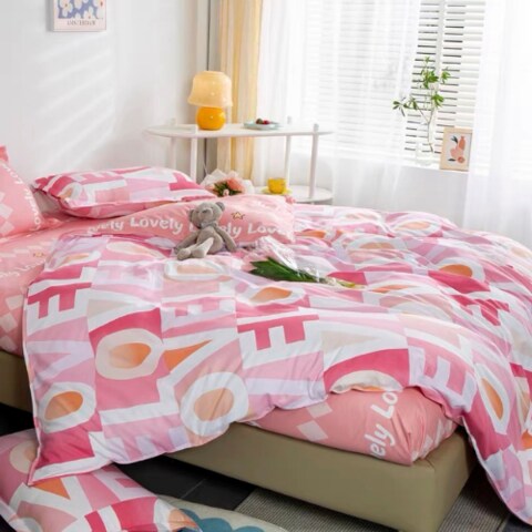 LUNA HOME Single size 4 pieces Bedding Set without filler, Pink Love Design