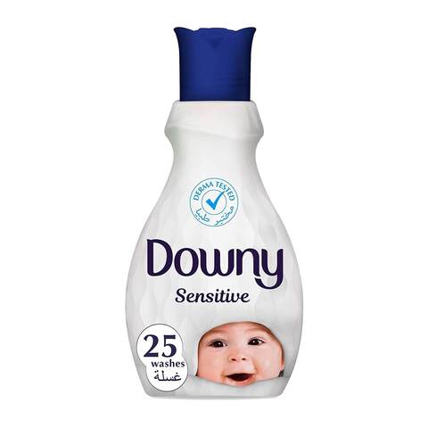 اشتري Downy Sensitive Fabric Softener 1.5L Special offer في الامارات