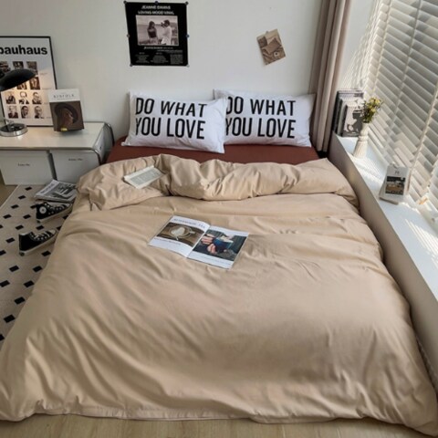 LUNA HOME Premium Queen/Double size 6 pieces Constructor Design with 2 Print Pillow Covers, Plain Beige and Brown color.