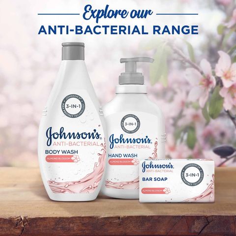 Johnson&#39;s Body Wash Anti-Bacterial Almond Blossom 400ml