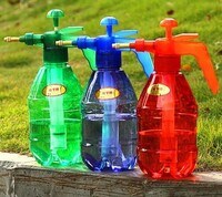 lavish 3L Garden transparent colored Chemical Sprayer Portable Pressure Garden Spray Bottle Plant Water