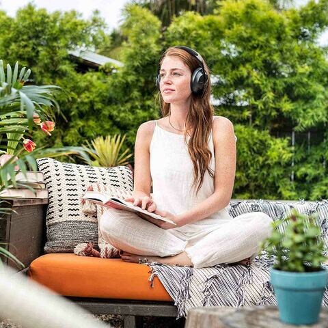 Bose Noise Cancelling 700 Bluetooth Over-Ear Headphones With Mic Black