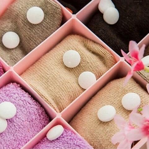 اشتري Lavish [ 20- Piece ] Naphthalene Mothball Natural Mothballs Anti-Mold Moth Repellent Natural Camphor Ball Pest Control Wardrobe Drawer في الامارات