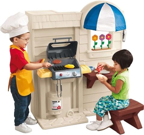 Little tikes store outdoor kitchen