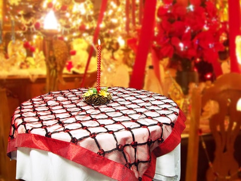 90x90cm Christmas Tablecover Red22325
