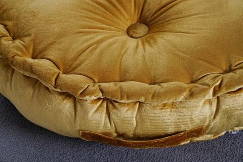 Round velvet floor store cushion