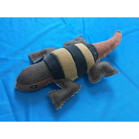 Nutrapet Lizard Dog Toy