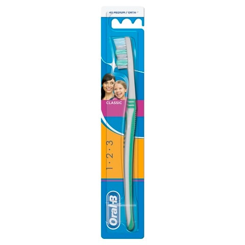 Oral-B Toothbrush 1.2.3 Classic Medium