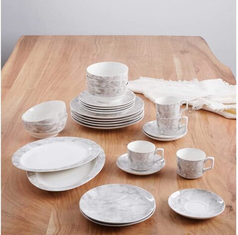 Gibson 32 piece outlet dinnerware set