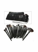 اشتري Generic 32-Piece Cosmetic Makeup Eyeshadow Soft Brush With Holder Bag في الامارات